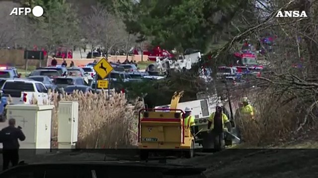 Terrore in Michigan, auto contro una sinagoga e poi gli spari