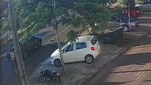 Vídeo mostra momento em que idoso é atropelado na Tito Muffato
