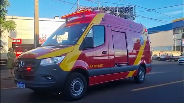Idoso de 82 anos é atropelado por caminhonete na Avenida Tito Muffato