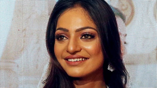 मोनालिसा की शादी पर पिता ने ज़ाहिर की नाराज़गी, बोले- बेटी को फंसाया गया है...