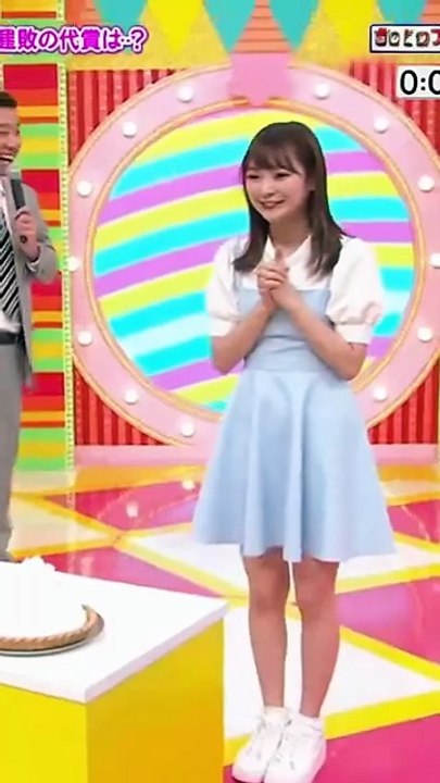 美女が顔面パイ 01 #パイ投げ #ai #アイドル #JK #美女 #客室乗務員 #スチュワーデス Loser gets pie in the face!