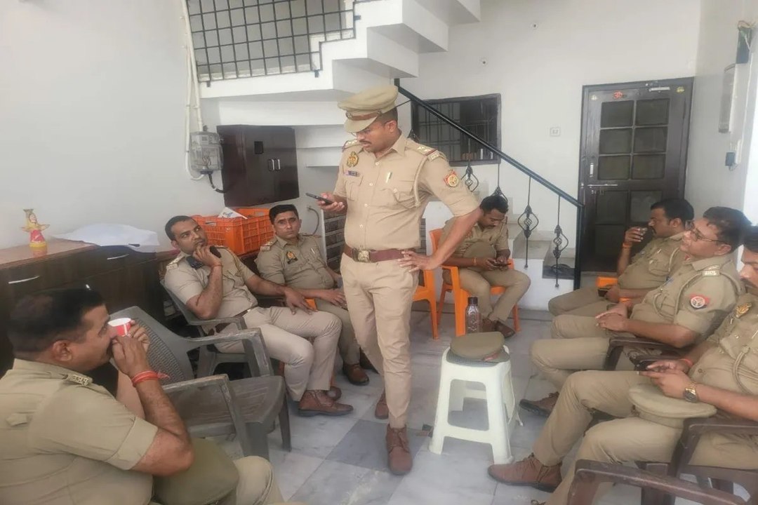 राजनाथ सिंह के कार्यक्रम से पहले यूजीसी मुद्दे पर सवर्ण मोर्चा नेता संदीप सिंह हाउस अरेस्ट