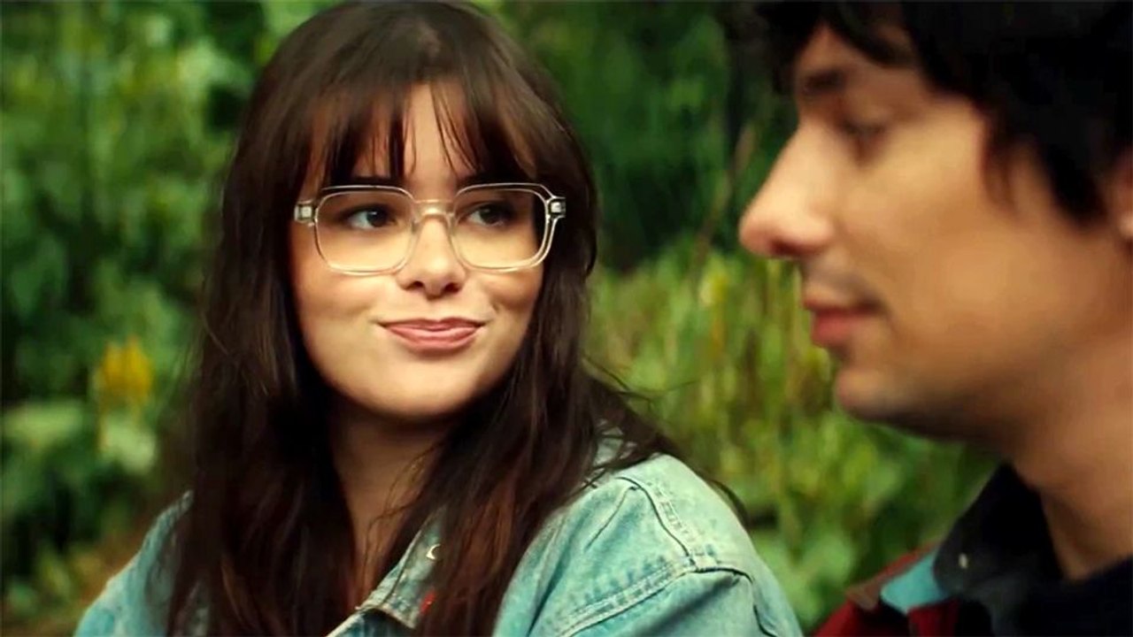 Mile End Kicks Trailer (2) OV