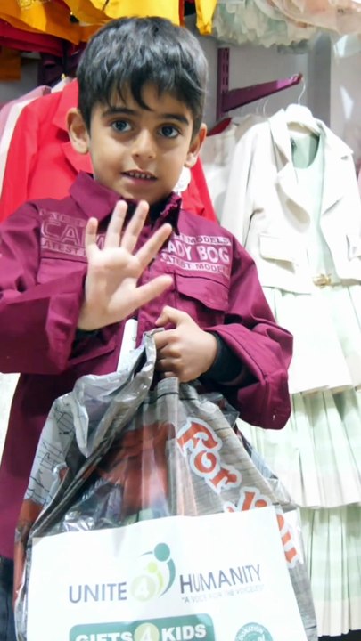 Eid Clothes for Children in Refugee Camps | Spreading Smiles