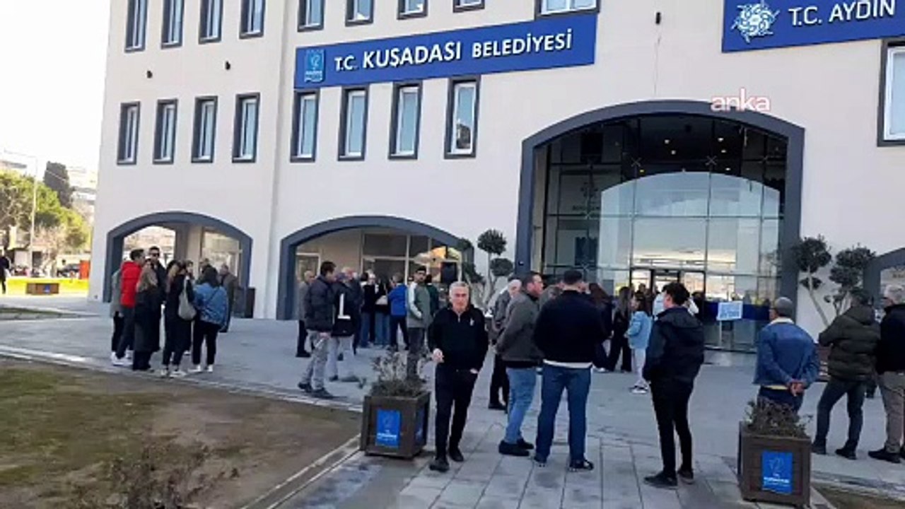 Kuşadası Belediye Başkanı Ömer Günel gözaltına alındı