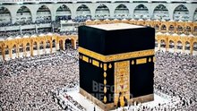 The Kaaba From Prison of Idols to Qibla of Hearts