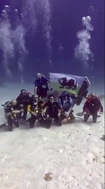 Cardigan Sub Aqua Club in Maldives: Celebrating 100th dive