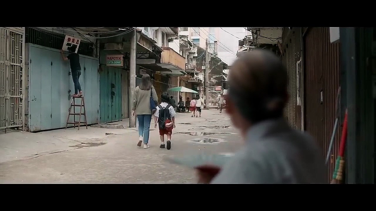 Film Horor Indonesia Terbaru - Perempuan Bergaun Merah (Full Movie)