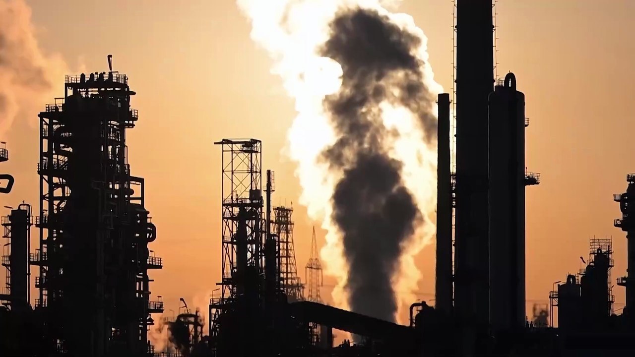 EEUU da luz verde a la compra de petróleo ruso ya cargado en buques ante la subida de precios