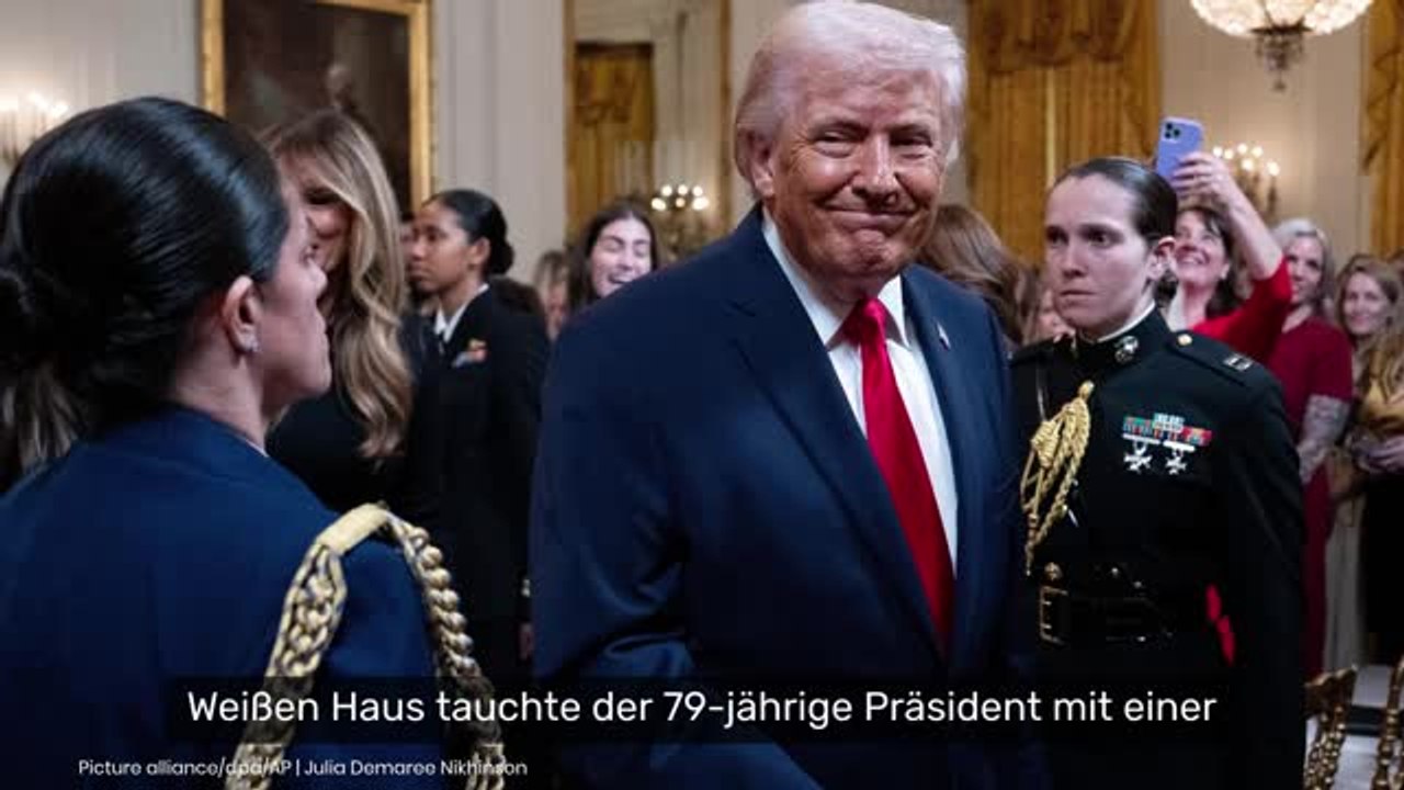 Donald Trump: 'Ich wusste nicht, vor wem ich spreche!' Trump irritiert mit Gaga-Auftritt