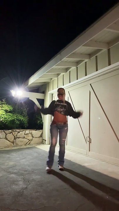 Baby girl shake dattt 👏🏼 dc:@s3.paiid