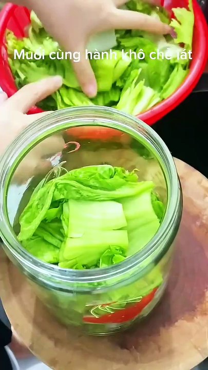 Cách muối dưa đơn giản mà thơm ngon