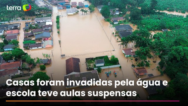 Cidade de Jair Bolsonaro, Eldorado (SP) registra alagamentos após chuvas intensas