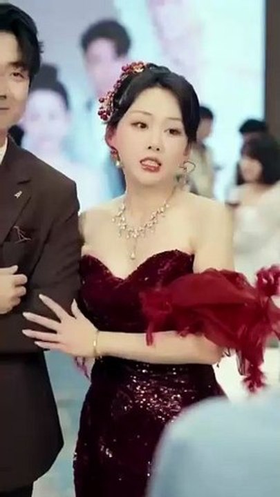 On The Run, CEO Falls Into a 5YO's Trap By Accident - Had No Clue She's His Own Daughter [Full Movie] [Watch Free Online]Full EP - Full