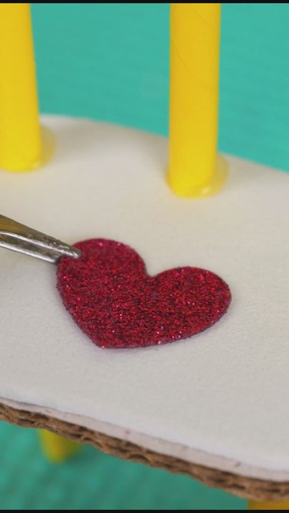 DIY mini chair for Valentine’s Day! 💖 #cutecraft