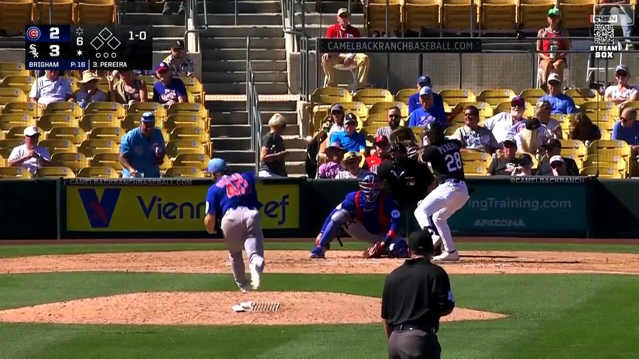 Everson Pereira conecta su primer jonrón del Spring Training