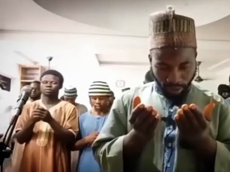 RAMADAN DUA IN SALAT