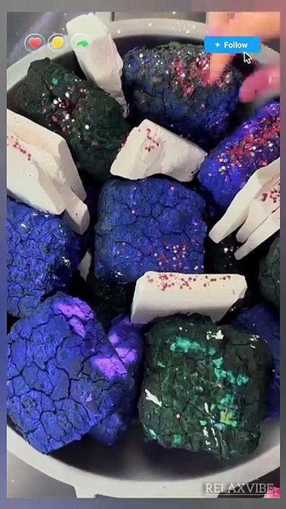 Oddly Satisfying Chalk Crushing | No Talking ASMR | Relax Vibe