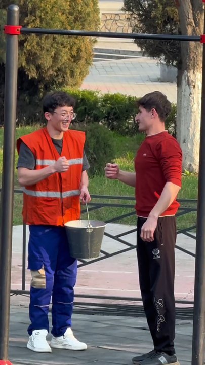 Clean Prank 💪😄￼