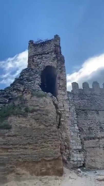 Se derrumba una torre del castillo de Escalona a solo unos metros de los visitantes