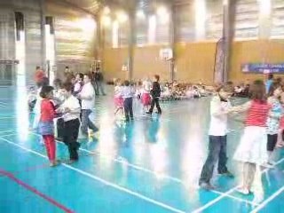 Emili danse avec l'ecole 2
