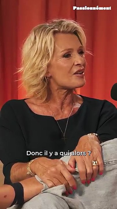 Ils ont plusieurs partenaires à la fois 😳 #polyamour #couple #amour #podcast