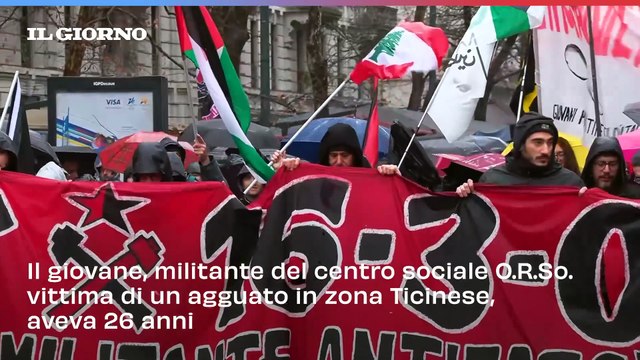 Corteo lungo corso Sempione a Milano per rendere omaggio alla memoria di Davide Dax Cesare, il militante antifascista ucciso a Milano il 16 marzo 2003