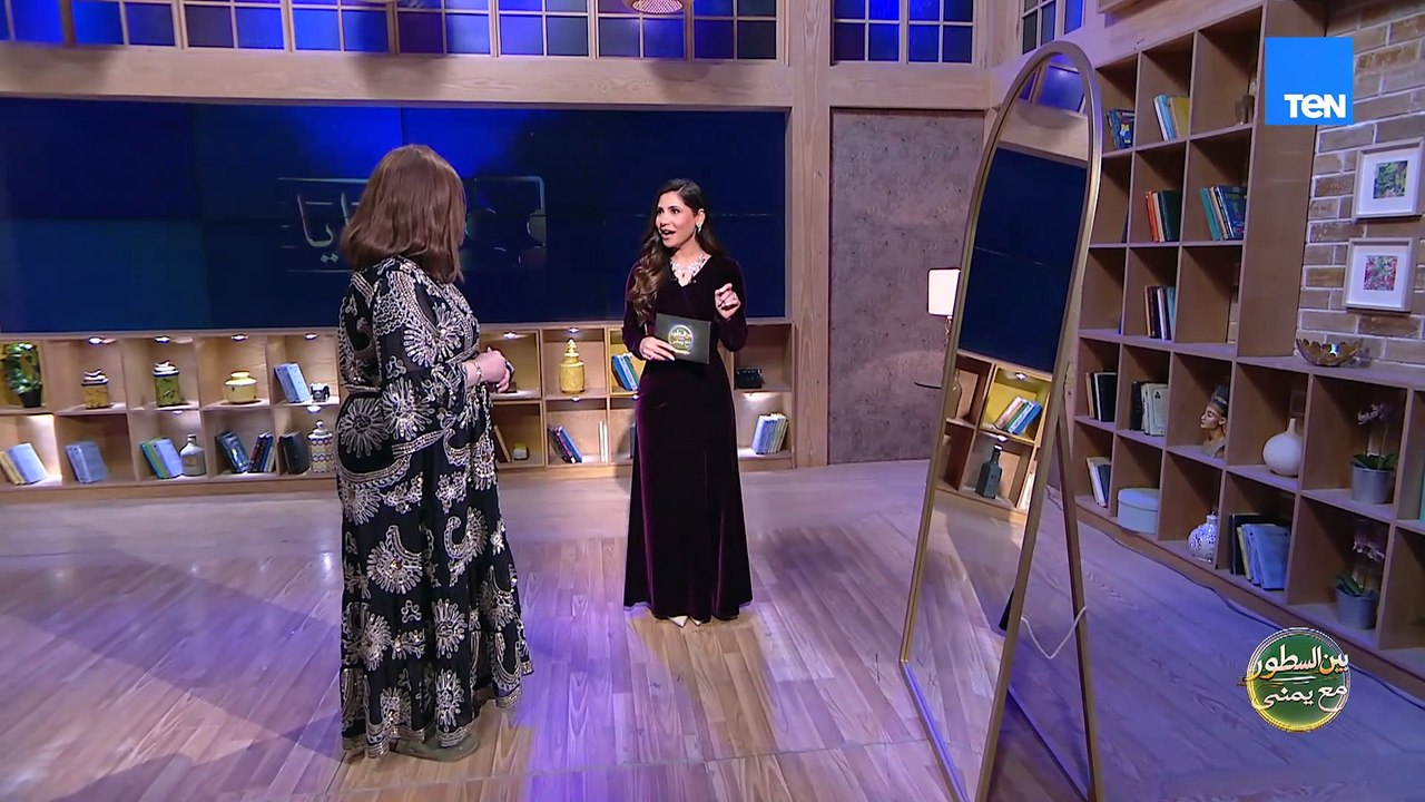 الفنانة هالة فاخر تتكلم بكل صراحة قدام المراية وتجاوب على أسئلة من غير أي فلتر