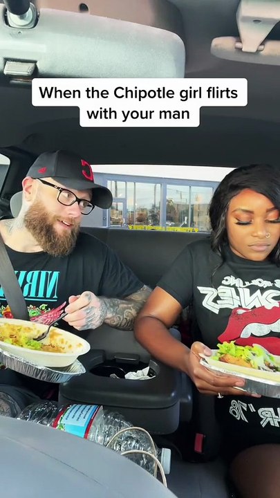 🌯 #fyp #couple #couplecomedy #couplestiktok #interracialcouple
