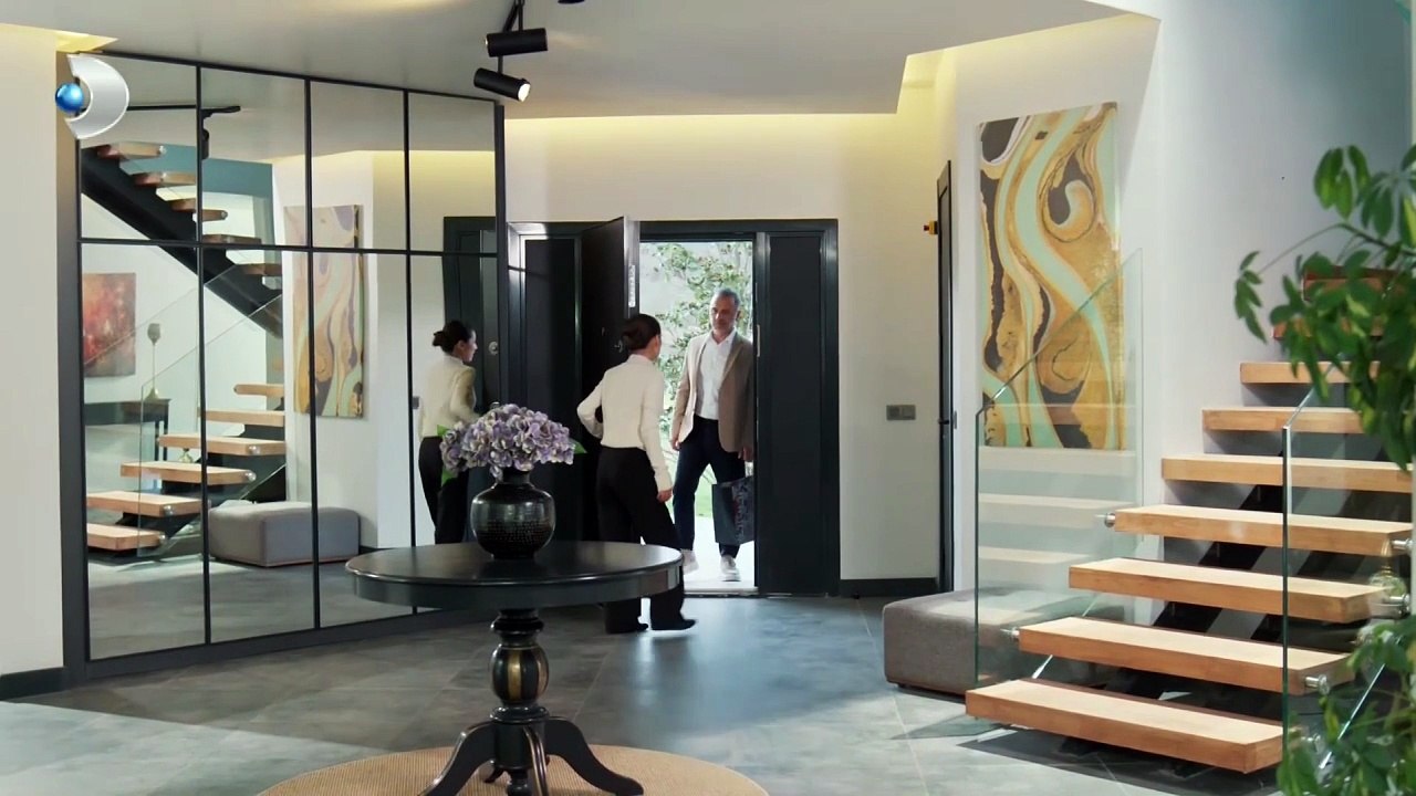 Azra'nın gizli ses kaydı yakalandı! Güller ve Günahlar 21 Bölüm