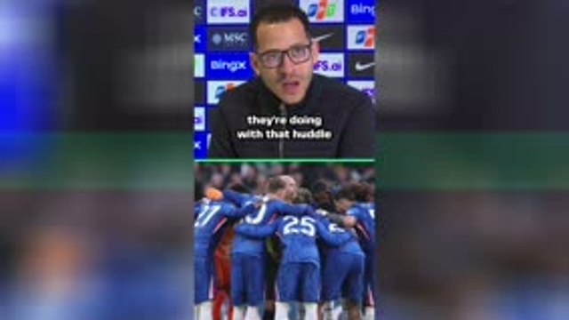 Rosenior 'disappointed' with referee standing in Chelsea's huddle