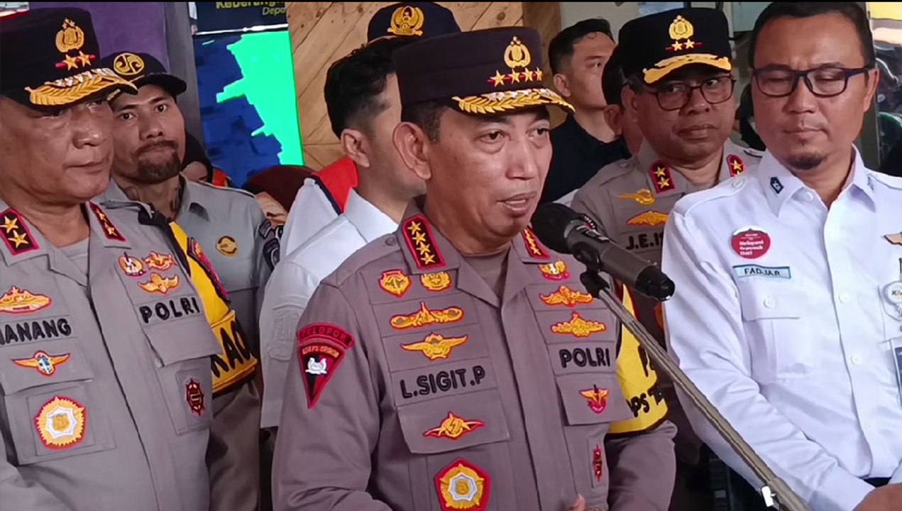 Kapolri Pastikan Usut Tuntas Teror terhadap Aktivis