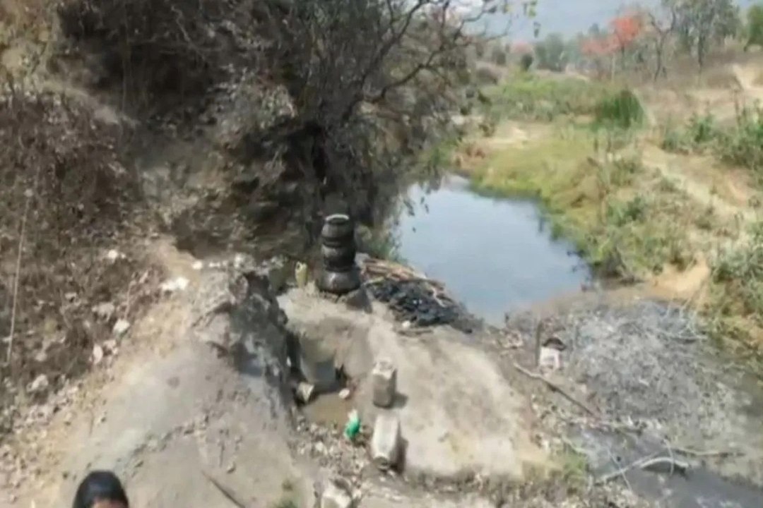 Video: ड्रोन कैमरे ने कोरिया के जंगल में पकड़ी शराब की फैक्टरी, 80 लीटर महुआ शराब और 3500 किलो लाहन जब्त, 2 गिरफ्तार