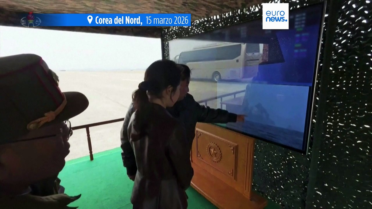 Corea del Nord, testati missili alla presenza di Kim Jong-un: "Distruggeranno qualsiasi infrastruttura"