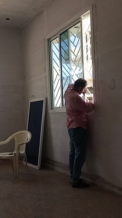 Aluminium window installation