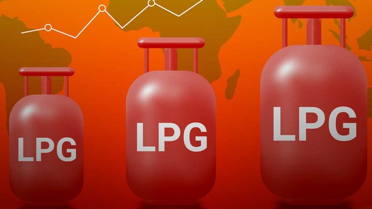 मिडिल ईस्ट युद्ध के बीच भारत में एलपीजी संकट गहराया, दिल्ली में कमर्शियल गैस सिलेंडर सप्लाई पर 20 प्रतिशत कैप लगाया गया