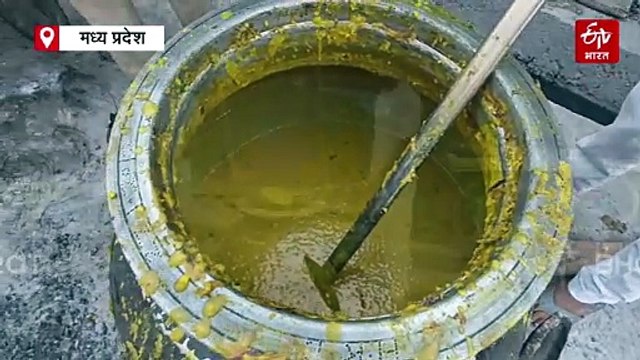 बुरहानपुर में गैस की किल्लत बेअसर, मुस्लिम समाज की शादियों में पुरानी परंपरा से बनाते हैं खाना