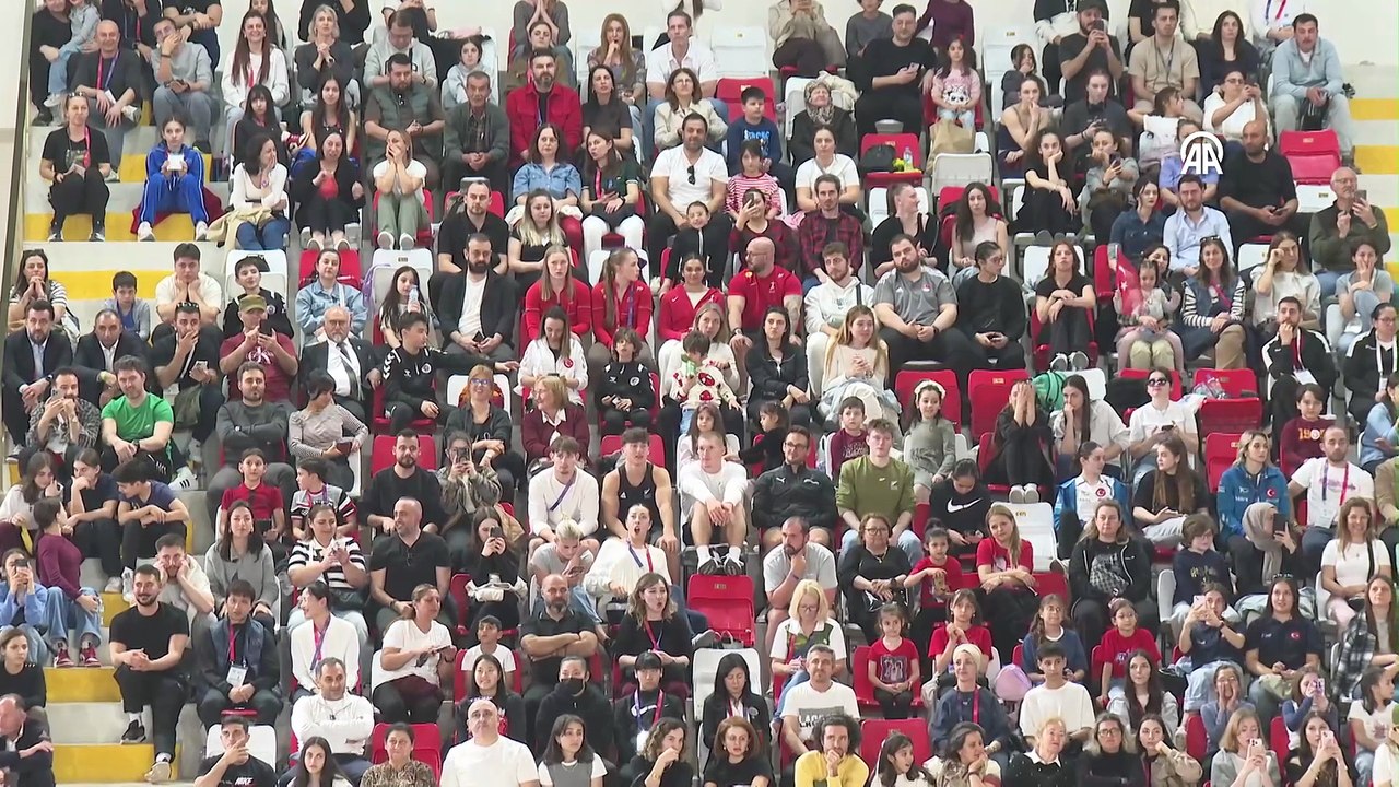 Ferhat Arıcan, Artistik Cimnastik Dünya Kupası'nın Türkiye ayağında bronz madalya kazandı | Ajansspor | AA