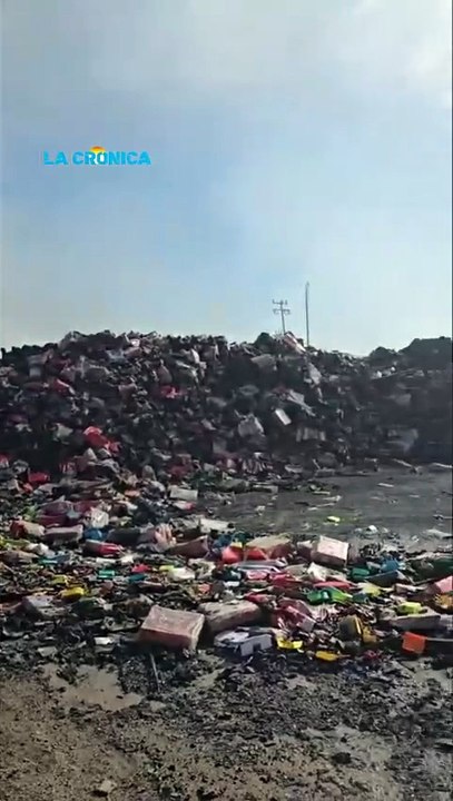 Bomberos combaten incendio en recicladora desde hace más de 18 horas en Mexicali