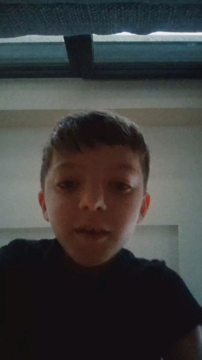 première chanson c'est la chanson de l'extrême de lumexx deuxième c'est le death mélodique incroyable3e super rock4e hard rockinstrumentalet aussi children of mystery qui n'est pas encore sorti mais aller voir dans quelques instants