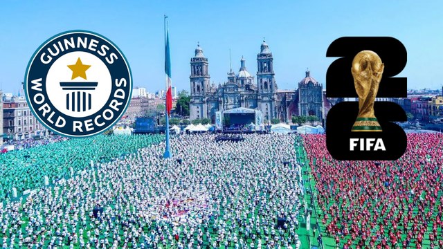 México rompe el récord al lograr tener la clase más grande de futbol en el Zócalo de la CDMX