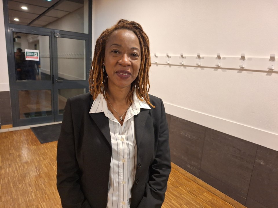 Municipales 2026 : à Pontivy, Marie-Christine Le Mouël (gauche) pose son regard sur ces résultats.