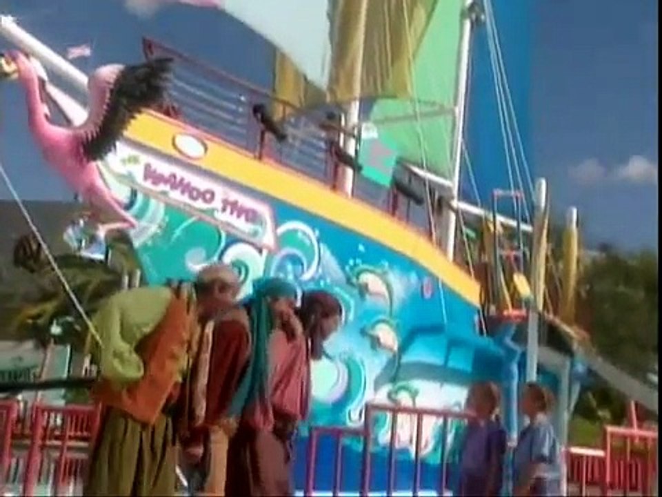 The Adventures of Mary-Kate & Ashley - The Case Of The Shark Encounter (1996) [VHS]