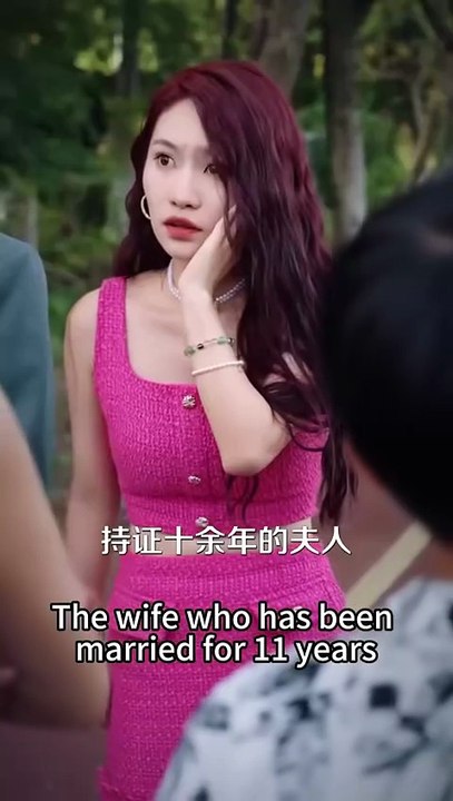 After finishing her car accident and being reborn 10 years later, looking at her husband and sons hurting each other, she relied on her wisdom to resolve all barriers, and then smoothly pierced the scum, uniting her family step by step towards the right t