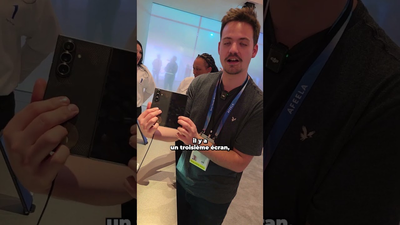 On prend en main le nouveau Samsung Galaxy Trifold 😯 #ces #samsung #shorts