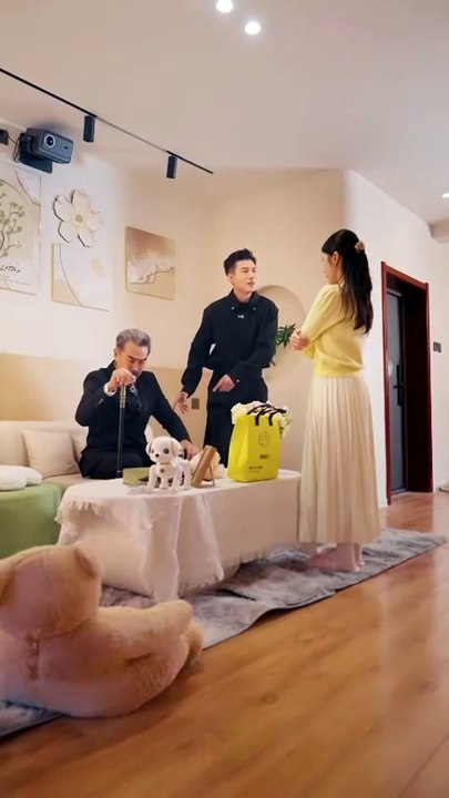 On The Run, CEO Falls Into a 5YO's Trap By Accident - Had No Clue She's His Own Daughter [Full Movie] [Trending Drama]Full EP - Full