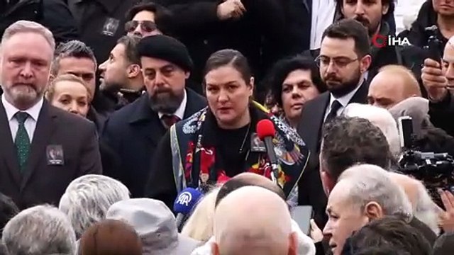 İlber Ortaylı için tören düzenlendi: Tarihin Çınarı Son Yolculuğuna Uğurlanıyor