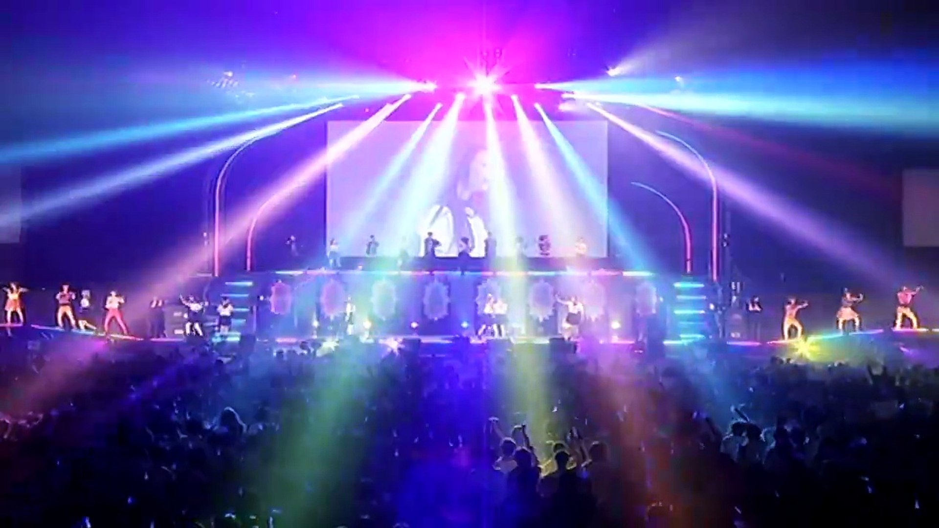 T-ARA — Roly-Poly (Japanese ver.) /// T-ARA ~ JAPAN TOUR 2012