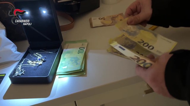 Napoli, le truffe informatiche della camorra: blitz contro il clan Mazzarella (16.03.26)