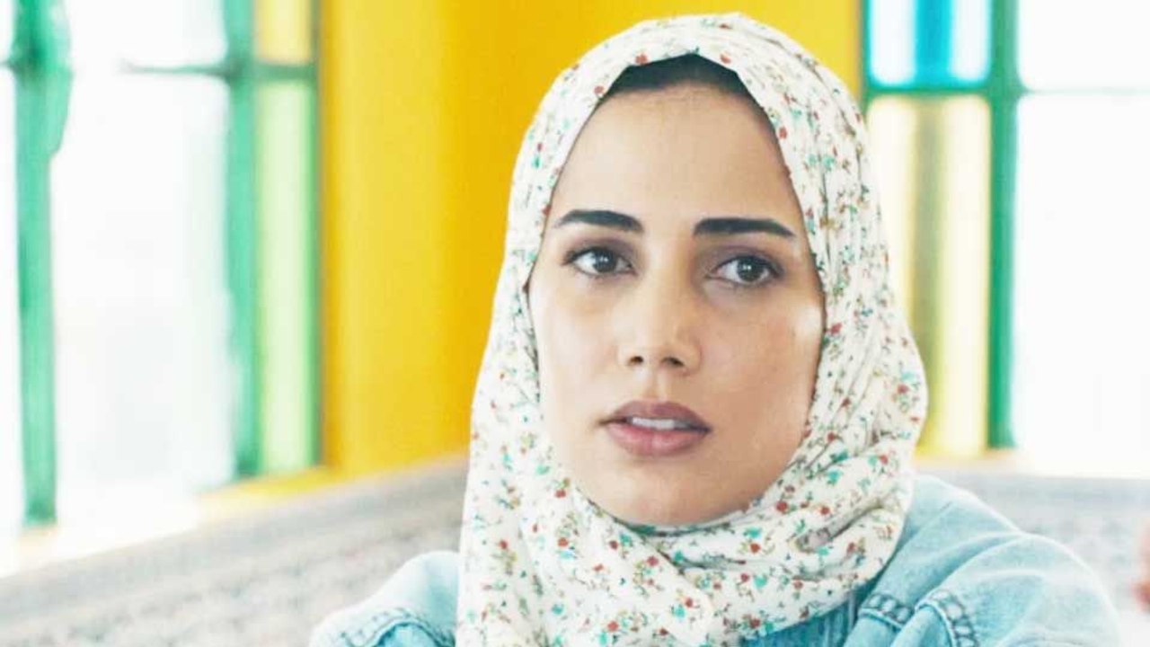 Derrière les palmiers Bande-annonce VO STFR